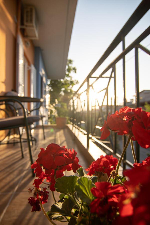 Tsertos Apartments Камена-Вурла Экстерьер фото